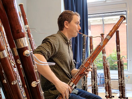 15 bassoons, one note